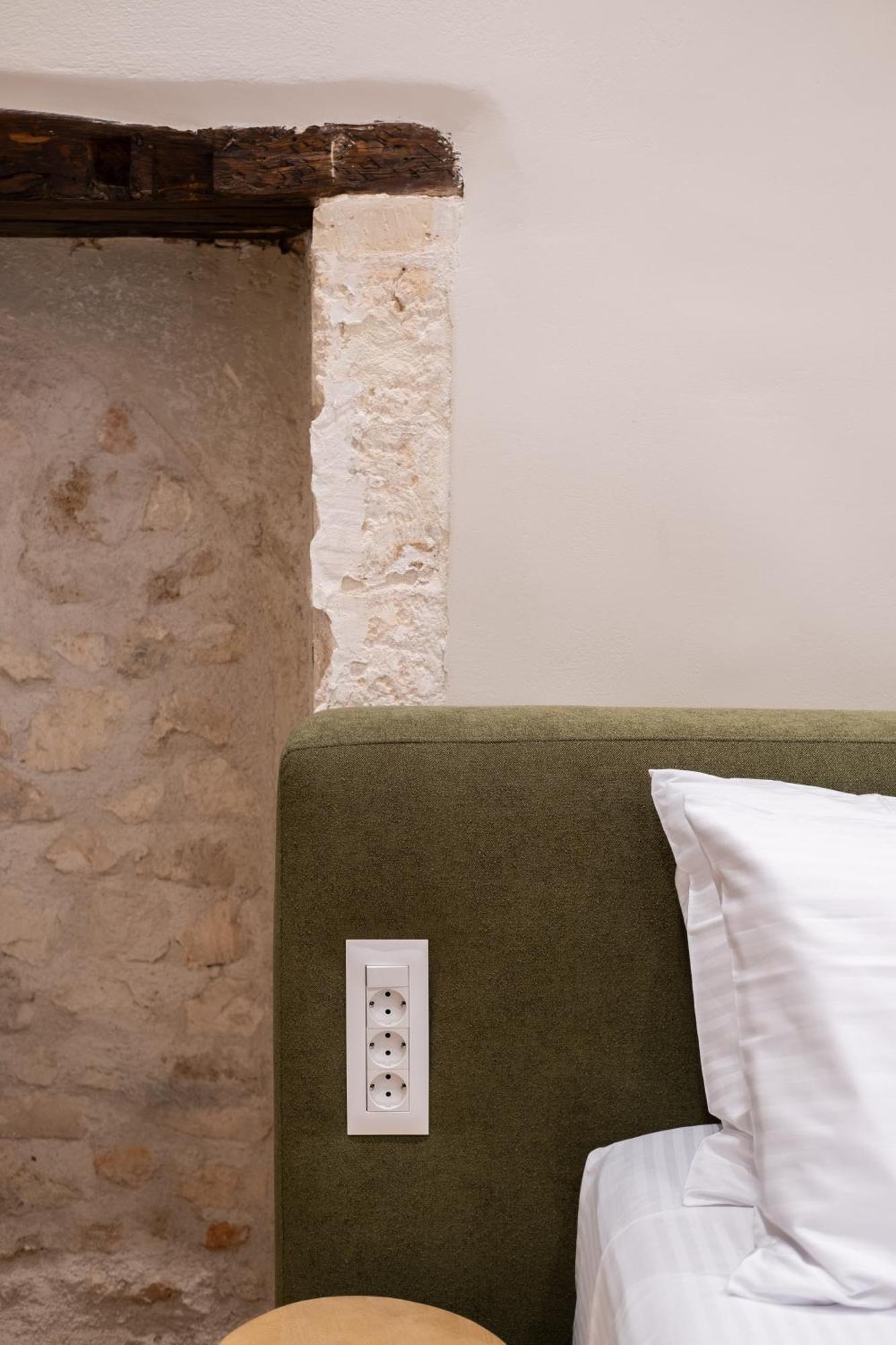 Qualia Slowlife Suites Hriszí Aktí Haniá Kültér fotó
